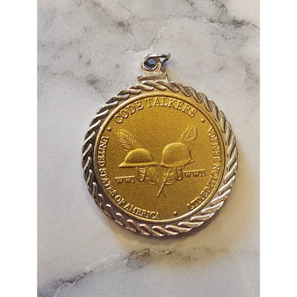 Commemorative Remember Native Americans 2016 Medal Coin Pendant Code Talkers - Picture 2 of 3